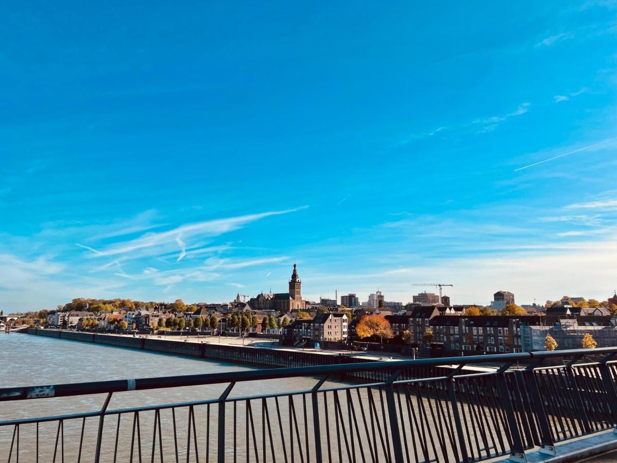 Supergezellig Vakantiehuis Met Hele Grote Tuin Bij Nijmegen Ewijk Exterior foto
