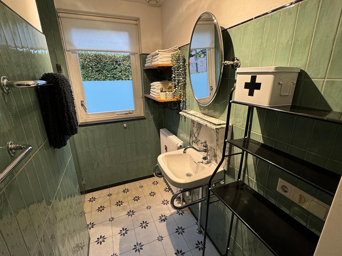 Supergezellig Vakantiehuis Met Hele Grote Tuin Bij Nijmegen Ewijk Exterior foto